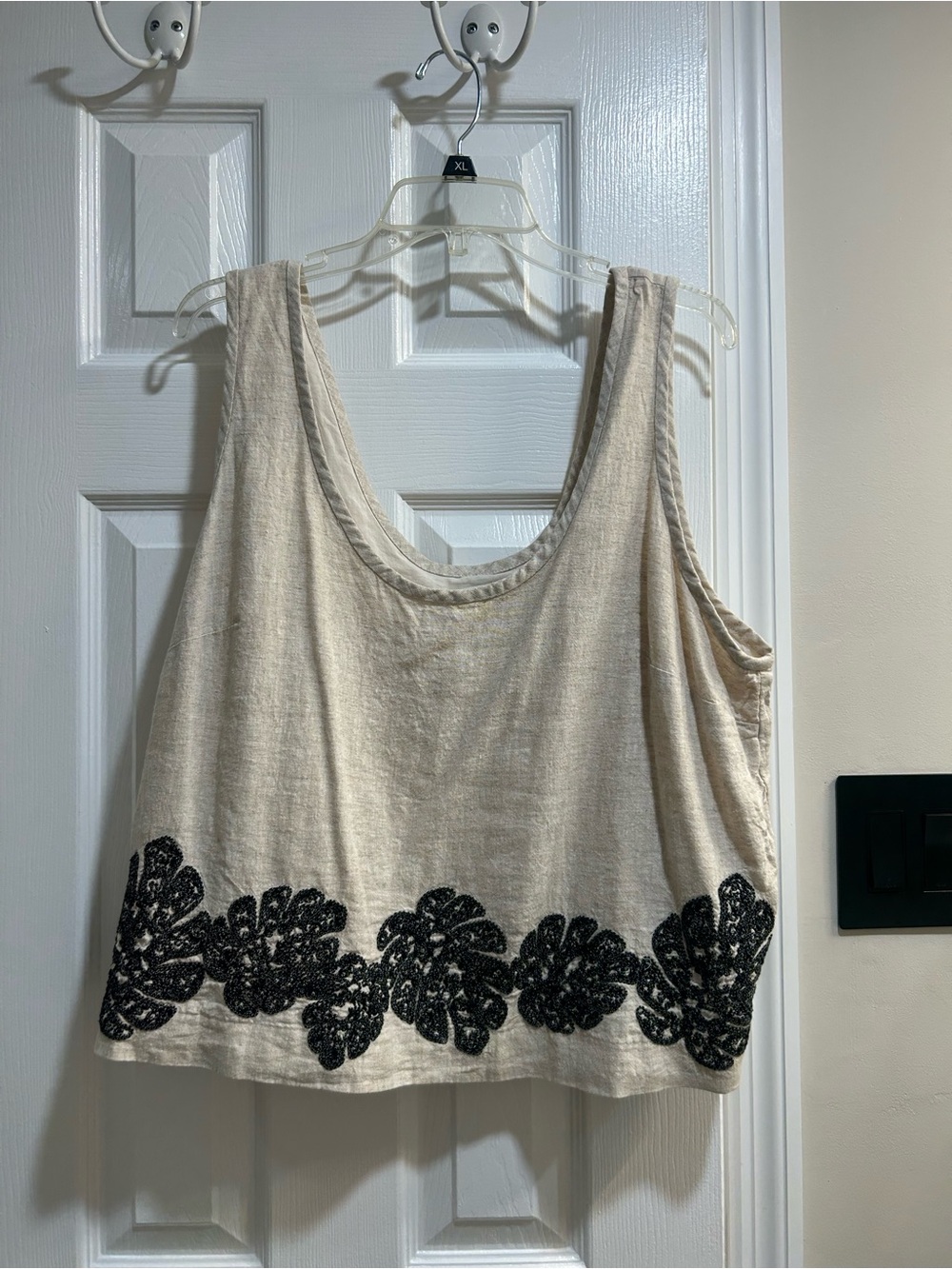 Banana republic Women’s Cream Embroidered Tank Top - linen blend